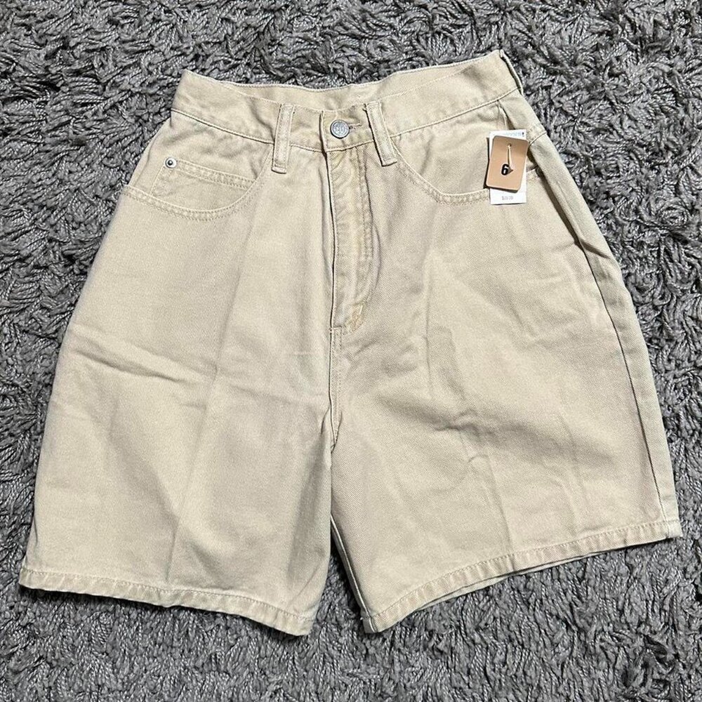Deadstock Early 90s Denim Mom Jorts High Waisted Waist Measures 24”